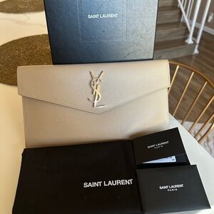 Saint Laurent Uptown Clutch Beige Grain Leather/Gold